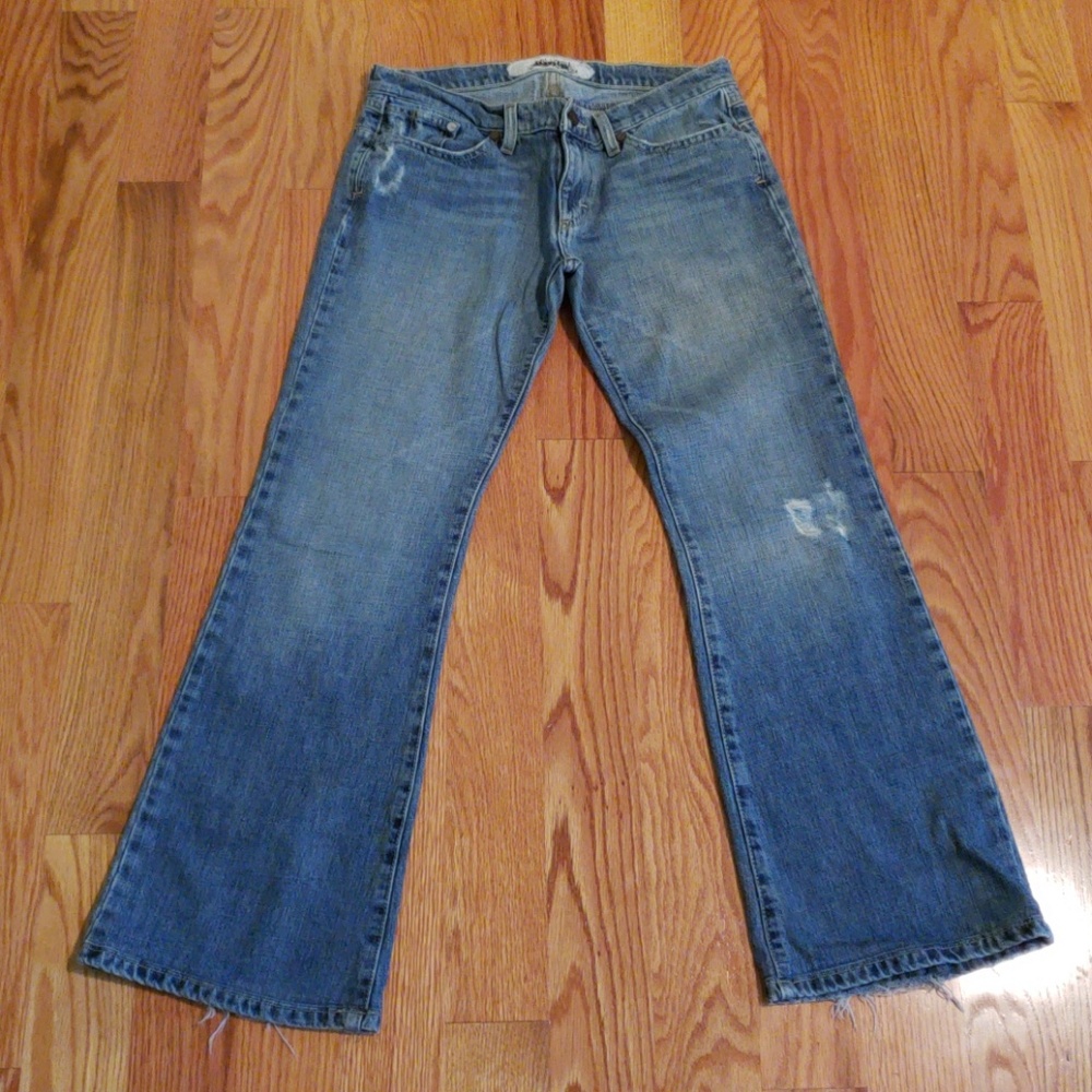 Indie low waiat bootcut Jean's size 28